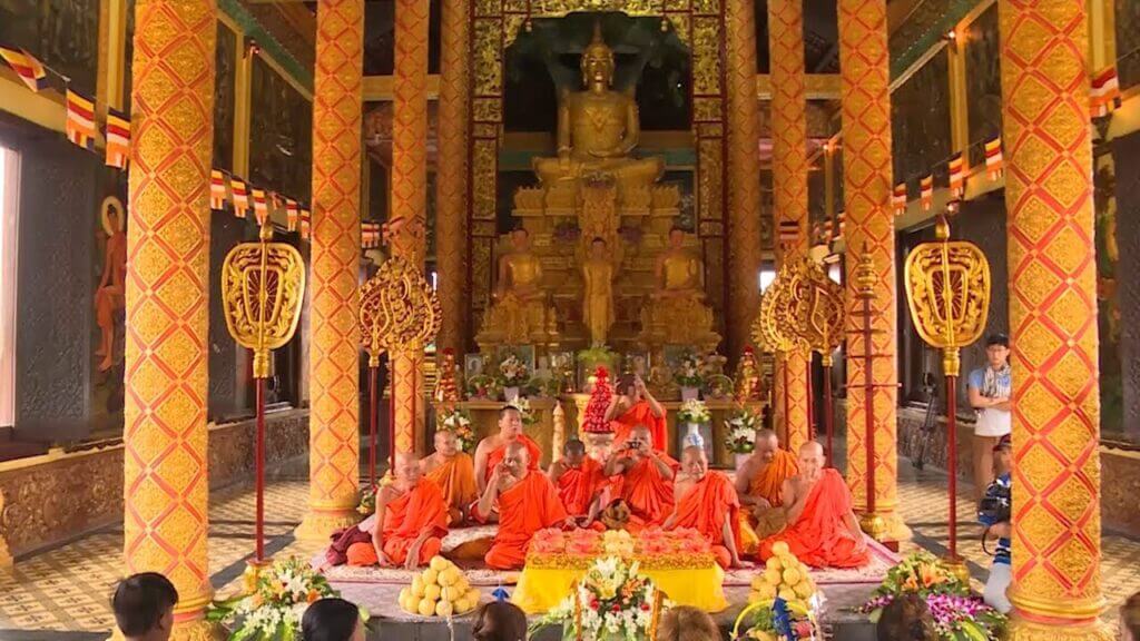 Lễ hội Dolta hay còn gọi là lễ “Xá tội vong nhân” là một ngày lễ quan trọng của người Khmer.