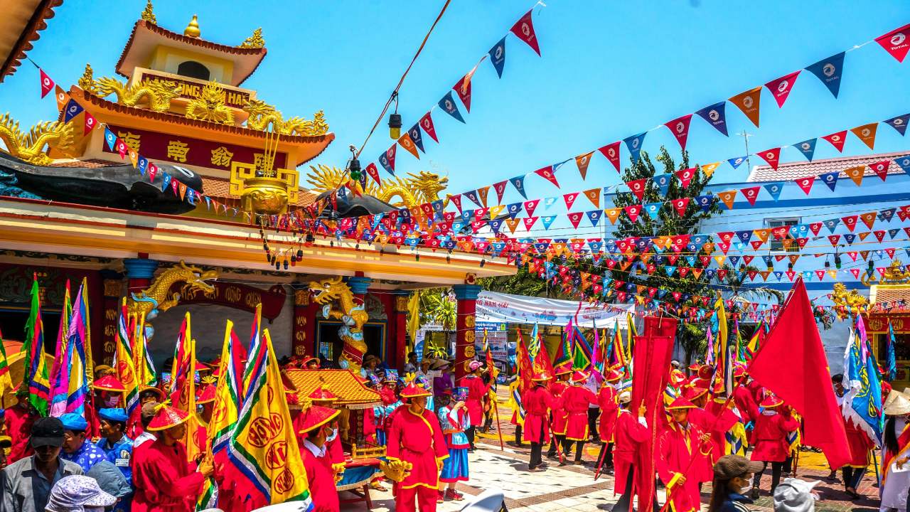 [Review] Top 12+ Lễ Hội Đặc Sắc ở Miền Tây Nam Bộ Mà Bạn Không Thể Bỏ Lỡ | Cửa Hàng Mỹ Keo