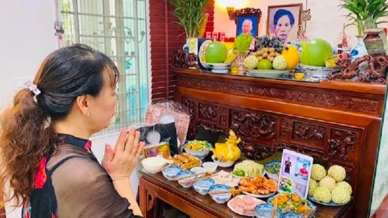 Văn Khấn Rằm Tháng 10 Năm Giáp Thìn Cúng Thần Linh, Gia Tiên Đầy Đủ Và Chi Tiết | Cửa Hàng Mỹ Keo 2