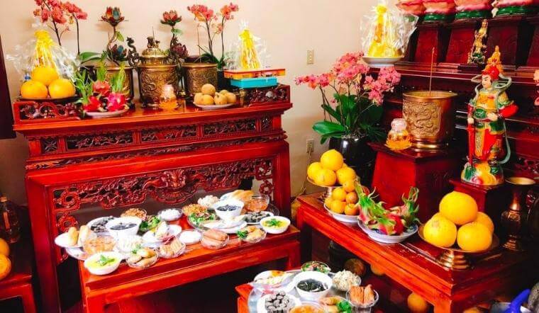 Văn Khấn Rằm Tháng 10 Năm Giáp Thìn Cúng Thần Linh, Gia Tiên Đầy Đủ Và Chi Tiết | Cửa Hàng Mỹ Keo