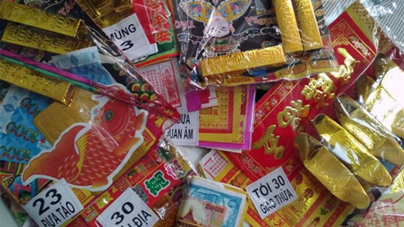 Mục đích của việc này là để giúp người thân của họ ở lại thế giới bên kia trong thời gian ngắn hơn, hoặc để thoát khỏi sự trừng phạt, hoặc trực tiếp để cung cấp cho tổ tiên các vật phẩm xa hoa ở cõi âm