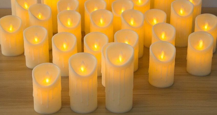 Nến điện tử, hay còn gọi là đèn cầy LED, khác biệt rõ rệt so với nến sáp truyền thống về mặt kiểu dáng và kích thước do chúng được làm từ nhựa và có cấu tạo cố định
