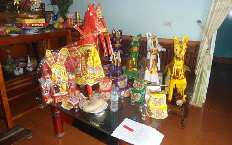 Lễ cúng tạ đất, hay còn gọi là lễ tạ thần linh Thổ địa, là một nghi thức quan trọng nhằm bày tỏ lòng tri ân đối với các vị thần đã gìn giữ và bảo vệ mảnh đất mà chúng ta đang sinh sống suốt một năm qua