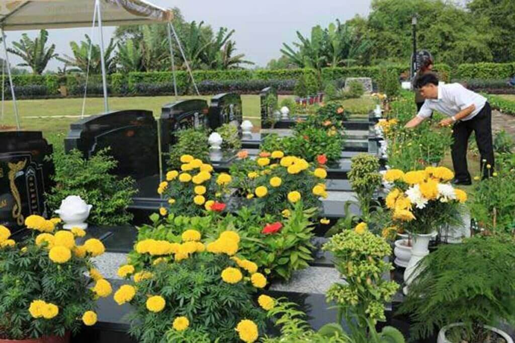 Ngày mùng 3 tháng Ba âm lịch hàng năm trở thành Tết Hàn Thực, một ngày lễ để tưởng niệm, tri ân và ghi nhớ công ơn dưỡng dục của tổ tiên