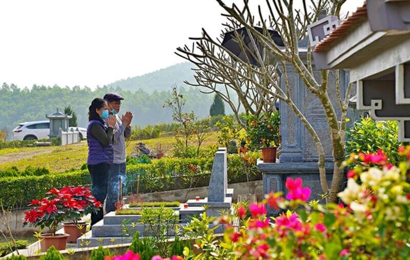 Với đạo lý "uống nước nhớ nguồn", Tết Thanh Minh từ lâu đã trở thành một lễ hội quan trọng, mang ý nghĩa thiêng liêng, ăn sâu vào tiềm thức của người Việt, dù trong nước hay hải ngoại