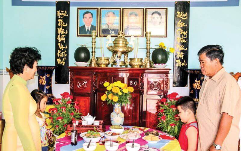 Cúng giỗ, hay còn gọi là cúng quải, là tên gọi chung cho các nghi lễ dâng cơm cúng tổ tiên, ông bà, cha mẹ sau khi họ qua đời